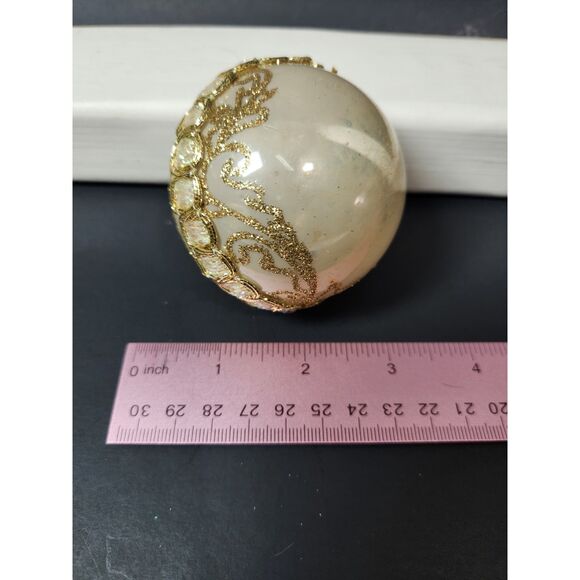Vintage Victoria Collection Glass Christmas Tree Ball 4 Ornaments Gold USA - Picture 5 of 7